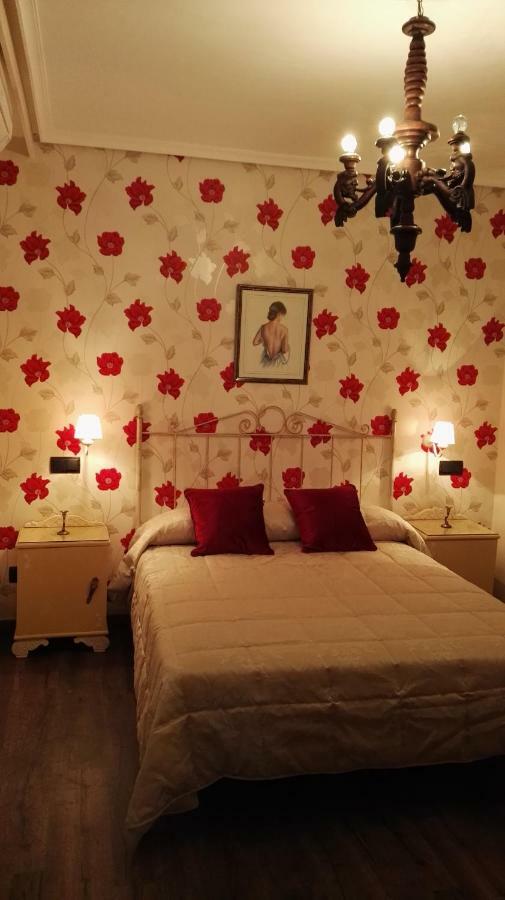 Appartamento Casa Tiburcio Arenas de San Pedro Esterno foto